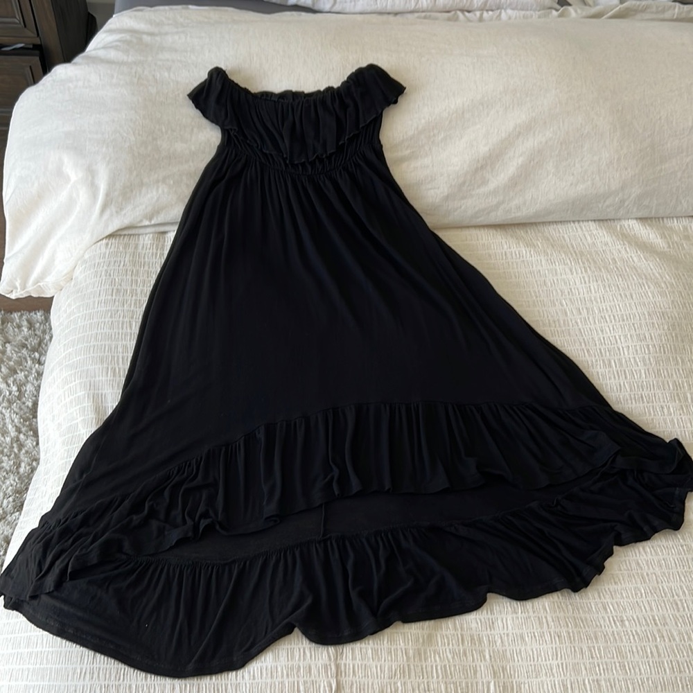 Phanuel shoulder dress in size s/m